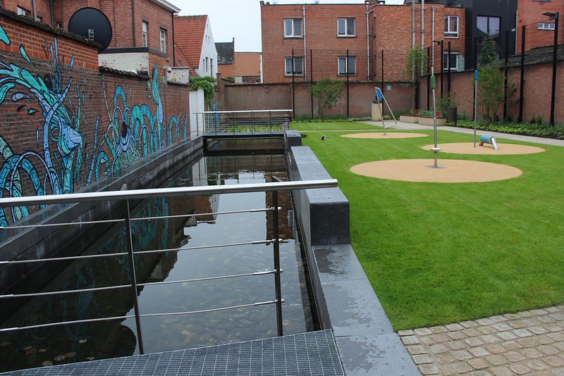 27532450996_a7a9937167_c